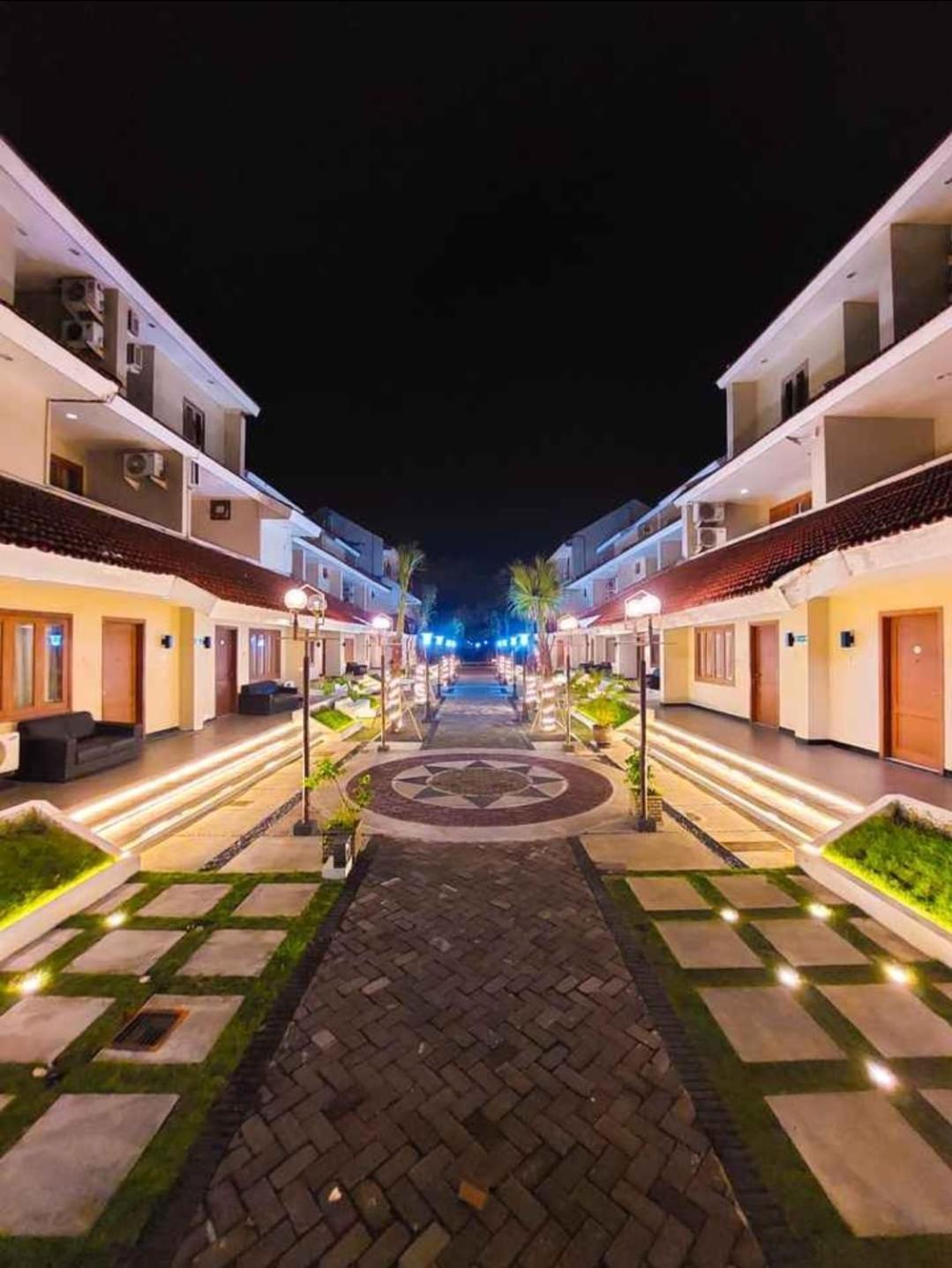 Country Heritage Hotel Surabaya Exterior foto